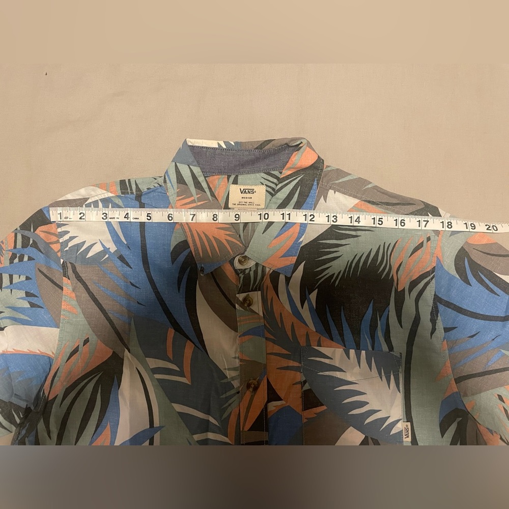 Vans Button Down - Picture 6 of 6